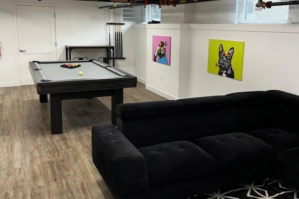 Designer 1-Bed Haven Near Downtown! Pets Welcome! Columbus USA
